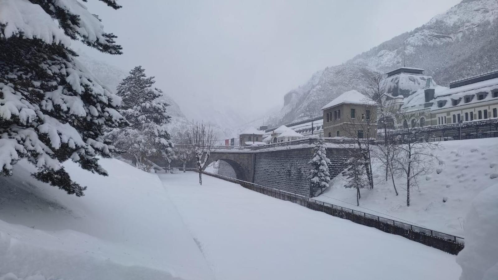 Apartmán Arce - INMOPREMIUM TURÍSTICO Canfranc Exteriér fotografie